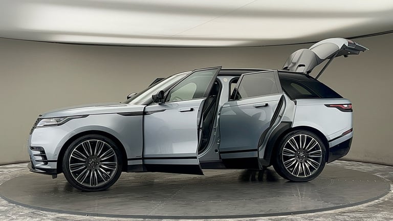 2022 Land Rover Range Rover Velar 3.0 P400 R-Dynamic HSE Auto 4WD Euro 6 (s/s) 5dr SUV Petrol Aut...