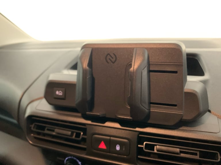 2025 Peugeot Partner 1.5 BlueHDi 100 Professional Crew Van PANEL VAN DIESEL Manual