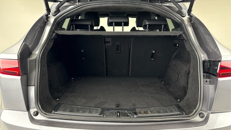 2021 Jaguar E-Pace 2.0 D204 MHEV R-Dynamic SE SUV 5dr Diesel Auto AWD Euro 6 (s/s) (204 ps) SUV D...