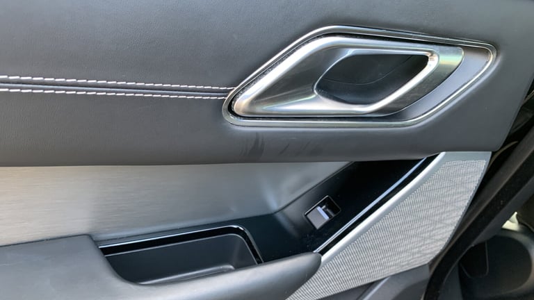 2018 Land Rover Range Rover Velar 2.0 D240 R-Dynamic SE SUV 5dr Diesel Auto 4WD Euro 6 (s/s) (240...