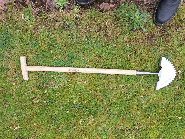 Edge trimmer