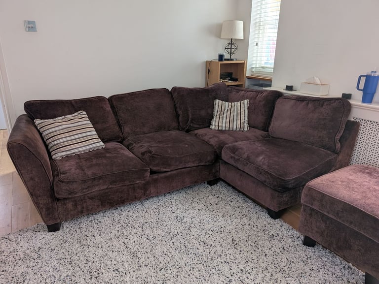 Free 3 seater corner sofa 