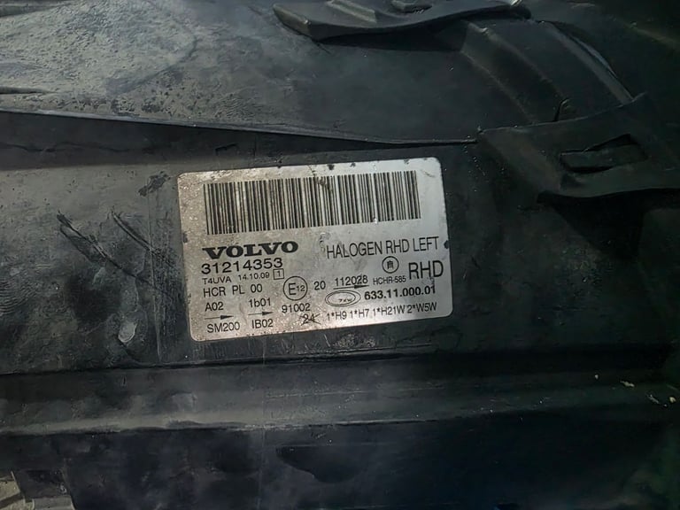 Volvo v70 2010 headlight, left side 