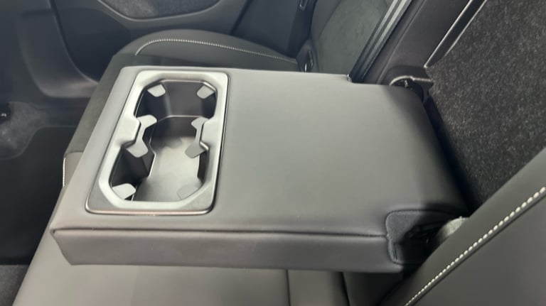 2024 Volvo XC40 Plus, B4 Mild hybrid, Petrol, Dark Estate Petrol Automatic