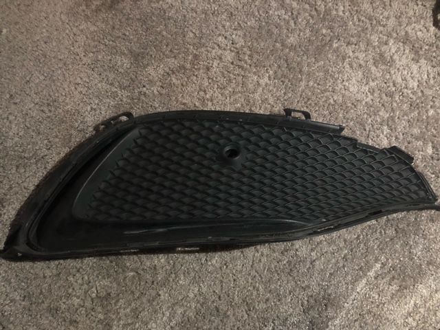 image for Genuine Mercedes A Class front o/s bumper Grille 2015-2017