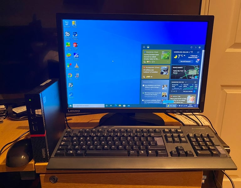 image for Pc Ultra Fast i5 8GB Micro Lenovo HD 256GB SSD Window10,office