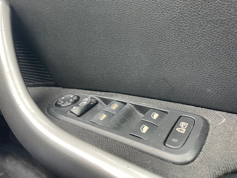 PEUGEOT 308 1.6 HDI S 10 REG BLACK 5 DOOR MOT JULY 27TH 2026 TAX £35 SERVICE HISTORY 60+MPG