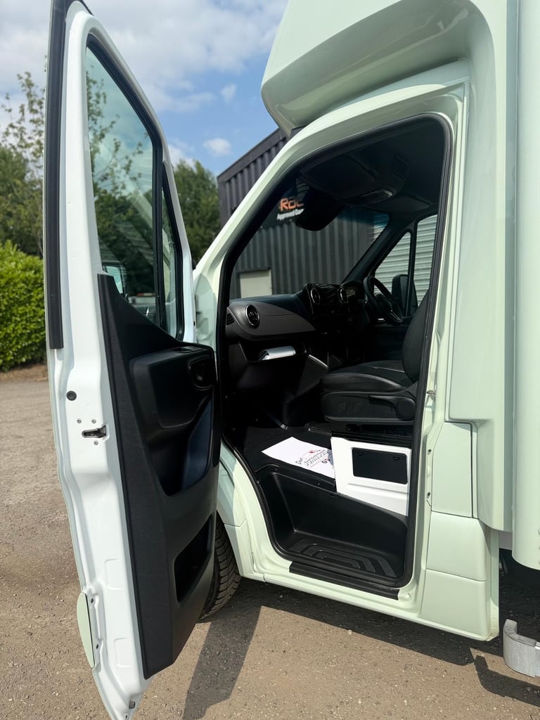 Mercedes Sprinter 2.1 516 Covered vehicle transporter racecar RWD L2 Euro 6