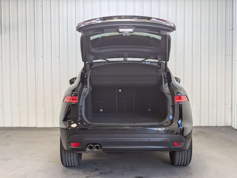 2016 Jaguar F-Pace 2.0 F-PACE R-Sport AWD D Auto 4WD 5dr SUV Diesel Automatic