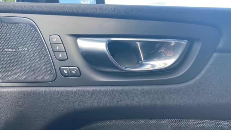 2024 Volvo XC60 2.0 T6 350 RC PHEV Plus Black Ed 5dr AWD Gtron Estate Estate Hybrid Automatic