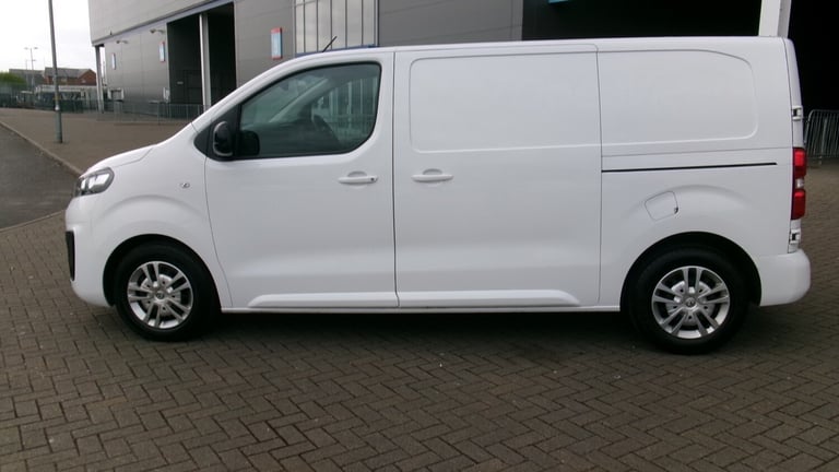 2021 Vauxhall Vivaro 2700 1.5d 120PS Sportive H1 Van NO VAT PANEL VAN Diesel Manual