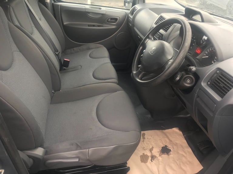 2014 Peugeot Expert Tepee 2.0 HDi Tepee Comfort L2 4dr MPV Diesel Automatic