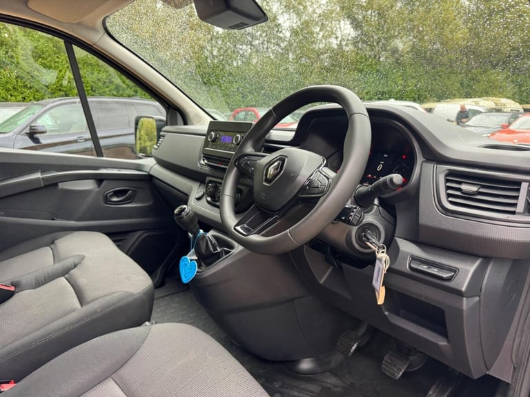 2022 Renault Trafic SL28 Blue dCi 130 Business Van PANEL VAN DIESEL Manual