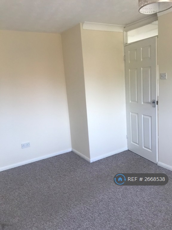 3 bedroom house in Coburg Place, South Woodham Ferrers, Chelmsford, CM3 (3 bed) (#2668538)
