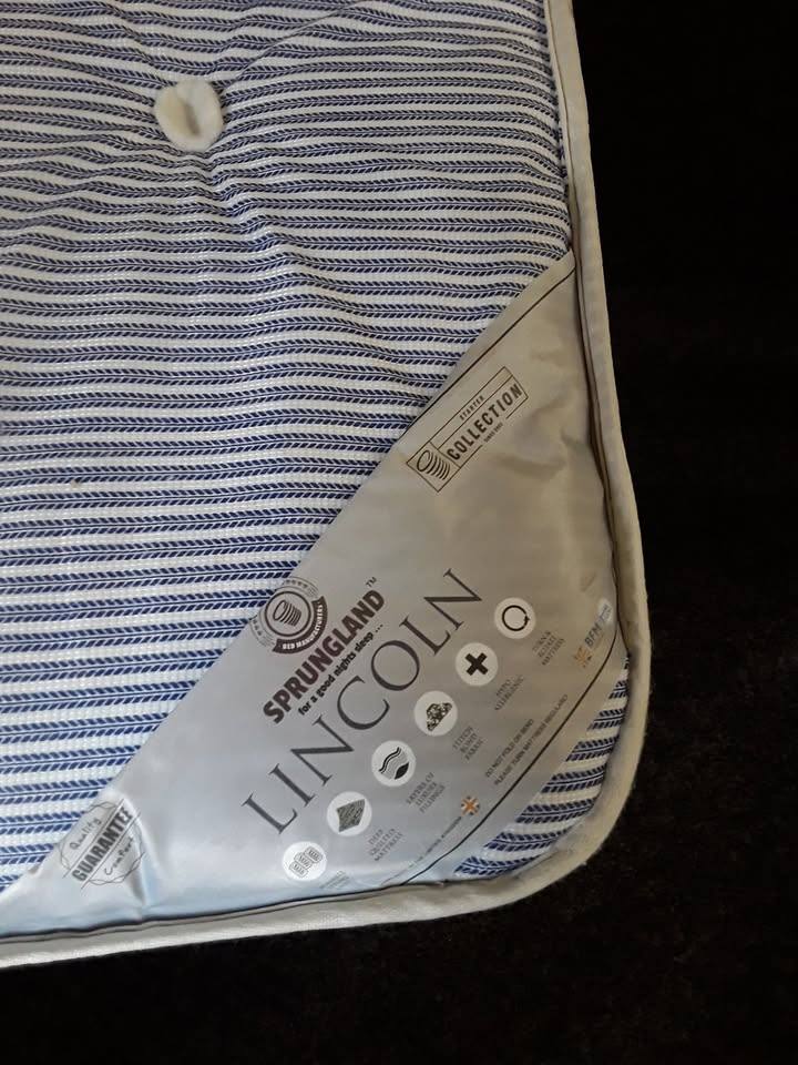 30-inch-wide grey toddler bed base & mattress Low Cost Moves 2nd Hand Items STALYBRIDGE SK15 3DN