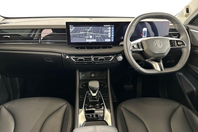 2025 MG MG HS 106287 Hatchback Petrol Automatic