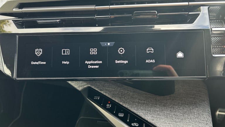 2025 Peugeot 5008 1.2 Hybrid 136 GT 5dr e-DSC6 Petrol Estate Estate Petrol Automatic