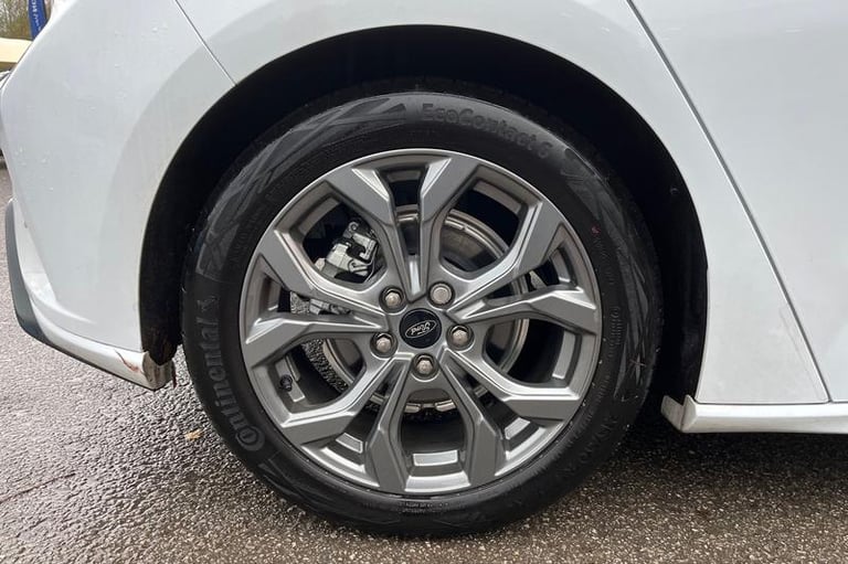 2025 Ford Focus 1.0 EcoBoost Hybrid mHEV ST-Line 5dr HATCHBACK PETROL Manual