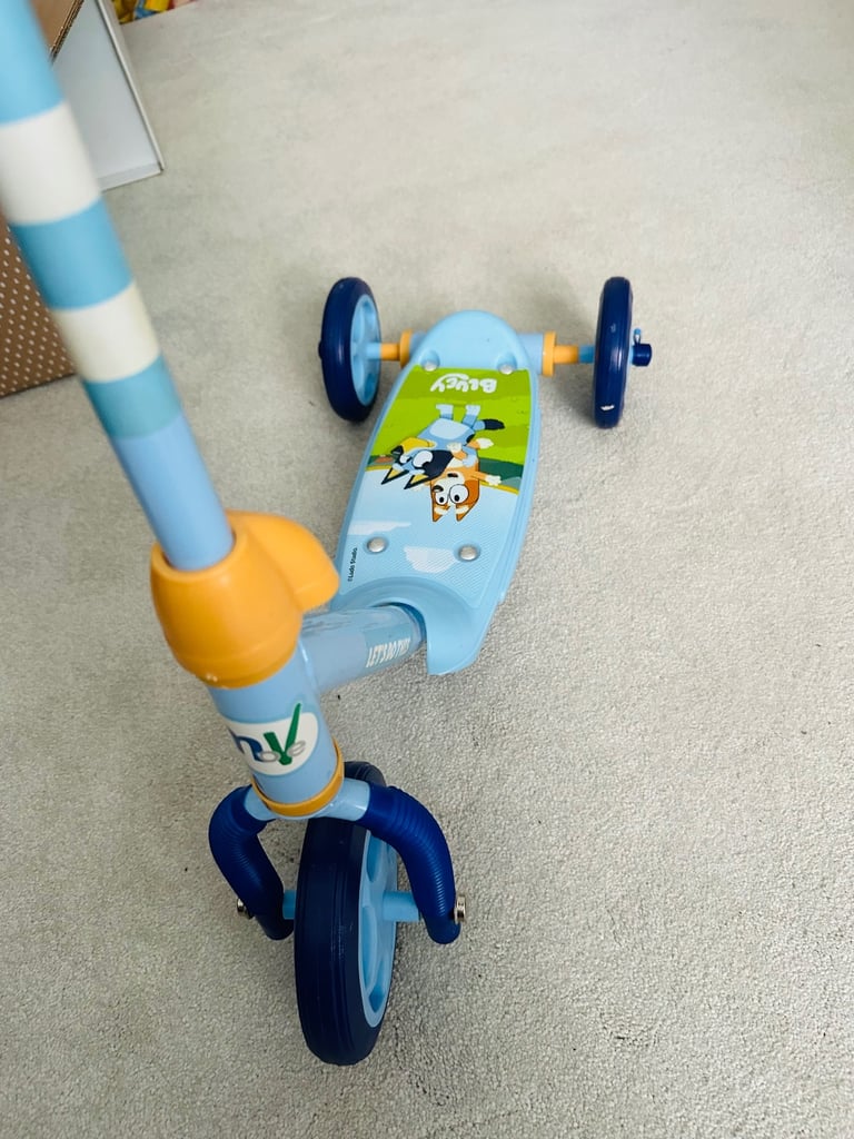Bluey scooter