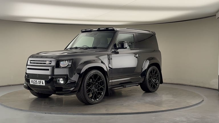 2025 Land Rover Defender 3.0 D250 X-Dynamic SE 90 3dr Auto ESTATE DIESEL Automatic