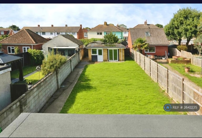 3 bedroom house in Fareham Road, Gosport, PO13 (3 bed) (#2642235)