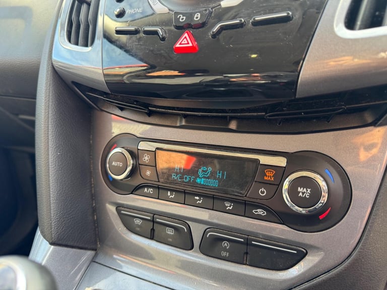 2013 Ford Focus 1.6 TDCi Titanium Euro 5 (s/s) 5dr ESTATE Diesel Manual