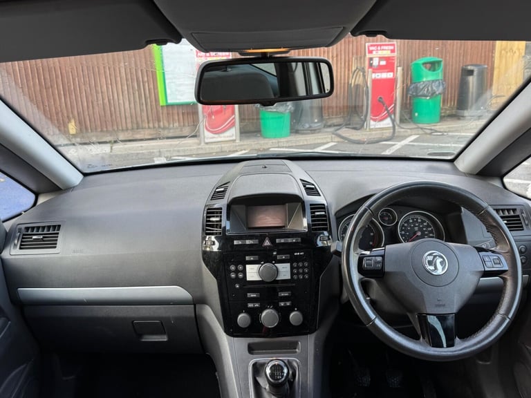 2012 Vauxhall Zafira 1.7 CDTi ecoFLEX Design Euro 5 5dr (SNav) MPV Diesel Manual