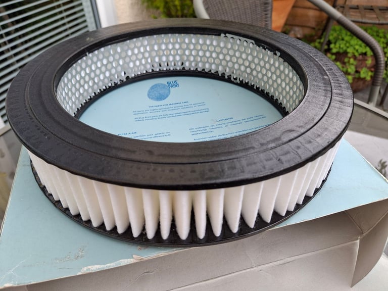 Toyota Hilux air filter - new