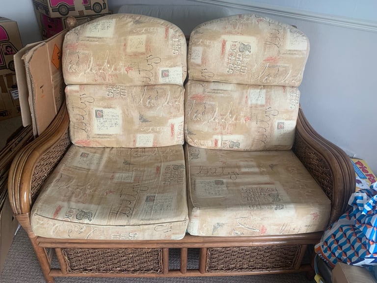 image for Rattan couch