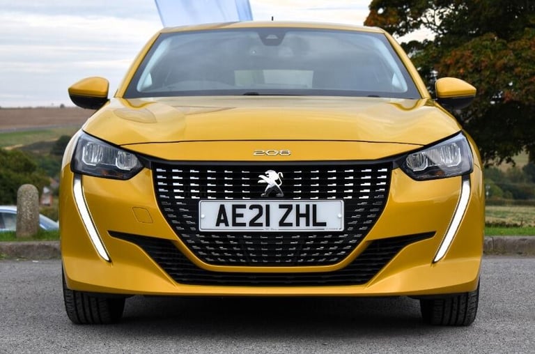 2021 Peugeot 208 1.2 PureTech Allure Hatchback 5dr Petrol EAT Euro 6 (s/s) (130 ps) HATCHBACK Pet...