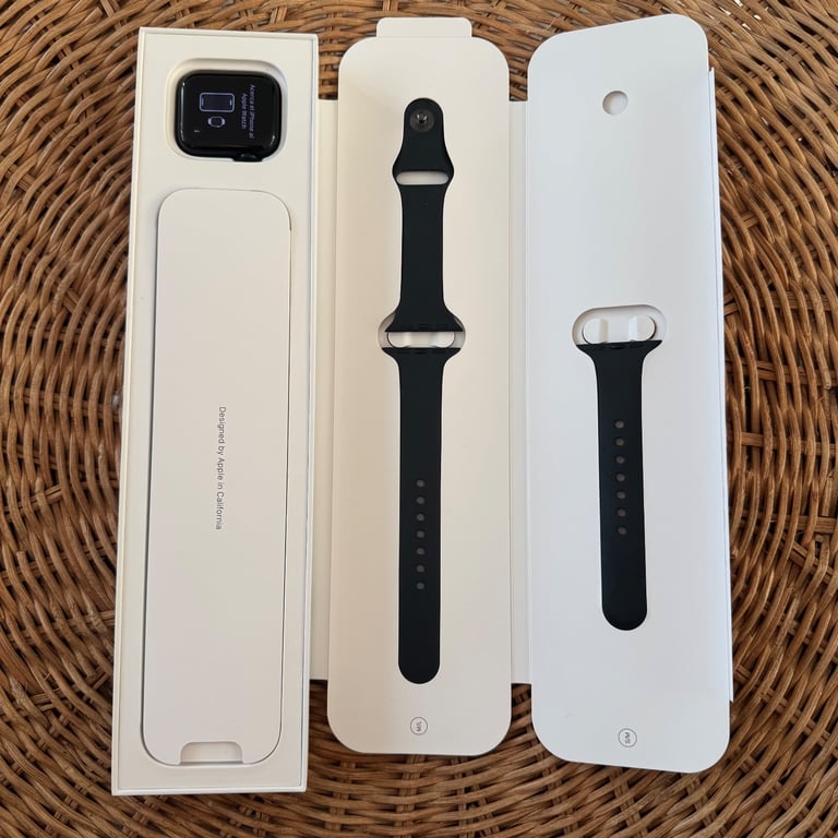 image for Apple Watch SE 2nd Gen – 40mm GPS – Good Condition