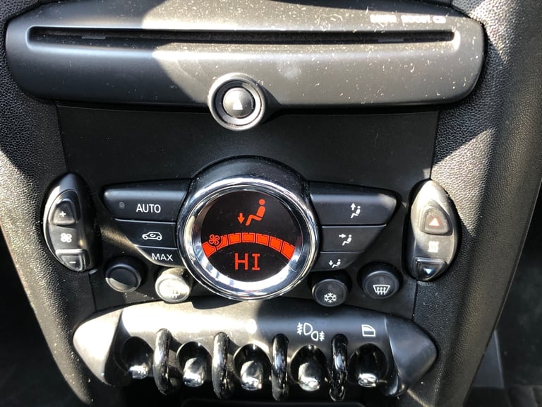 2011 MINI Convertible 1.6 Cooper [122] 2dr CONVERTIBLE Petrol Manual
