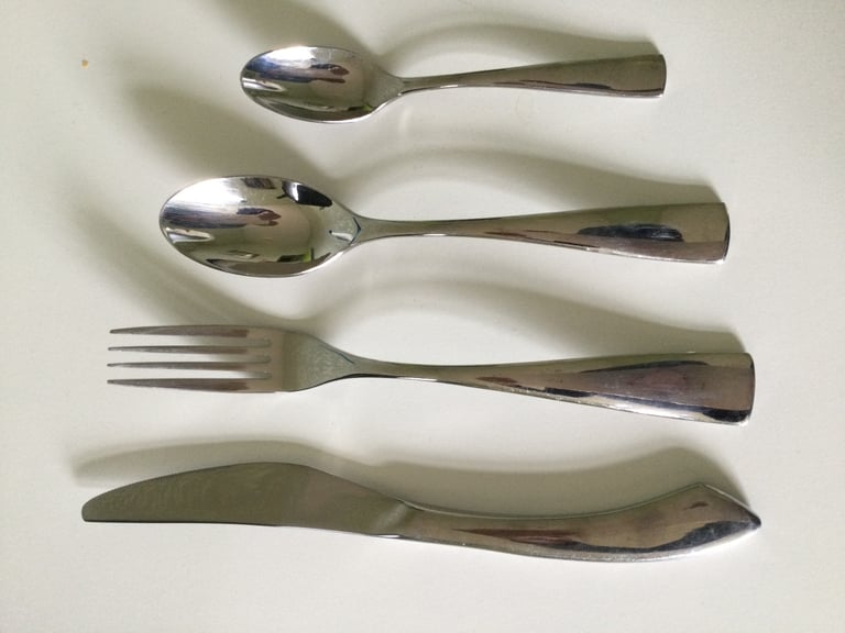 Wedgewood cutlery set.