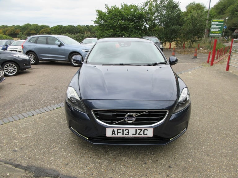 2013 Volvo V40 D3 SE Lux Nav 5dr Geartronic HATCHBACK Diesel Automatic