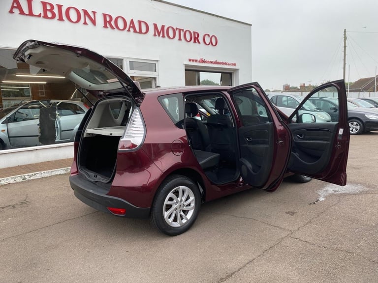 2013 Renault Scenic 1.5 dCi Dynamique TomTom 5dr MPV Diesel Manual
