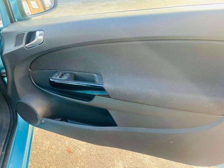 2012 Vauxhall Corsa 1.2 Exclusiv 3dr HATCHBACK PETROL Manual