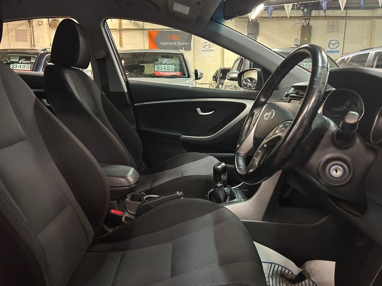 2016 Hyundai i30 1.6 CRDi Blue Drive SE 5dr HATCHBACK DIESEL Manual