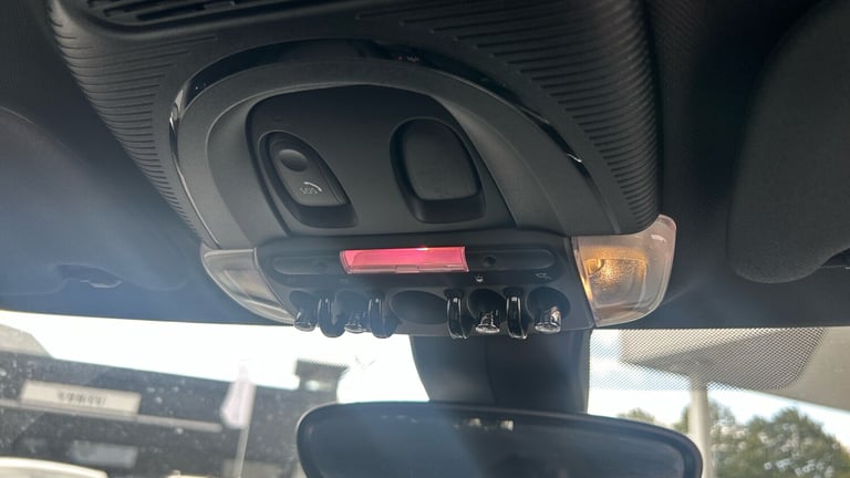 2022 MINI Hatch 135kW Cooper S Level 2 33kWh 3dr Auto Electric Hatchback Hatchback Electric Autom...