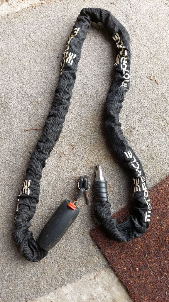 Motorbike Strong Chain with two keys 