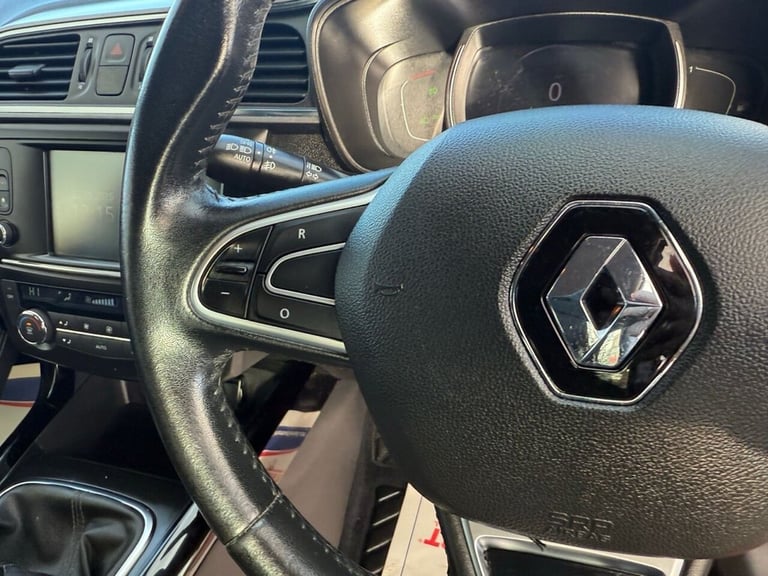 2018 Renault Kadjar 1.3 TCe Dynamique Nav SUV 5dr Petrol Manual Euro 6 (s/s) (140 ps) HATCHBACK P...