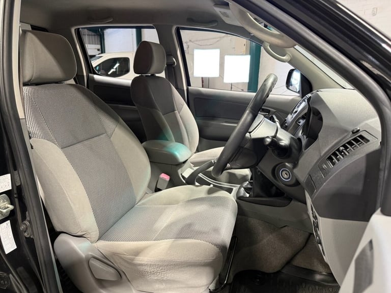 2010 60 TOYOTA HI-LUX 2.5 D-4D HL3 PICKUP 4DR DIESEL MANUAL 4WD (194 G/KM, 144 B