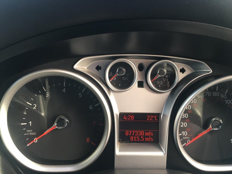 2010 Ford Focus 1.6 Titanium 5dr HATCHBACK Petrol Automatic