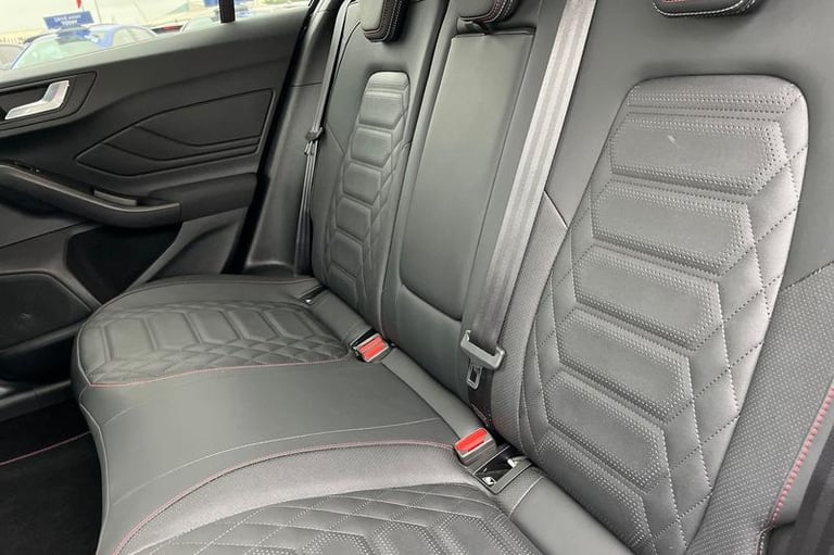 2025 Ford Focus 1.0 EcoBoost Hybrid mHEV ST-Line X 5dr HATCHBACK PETROL Manual