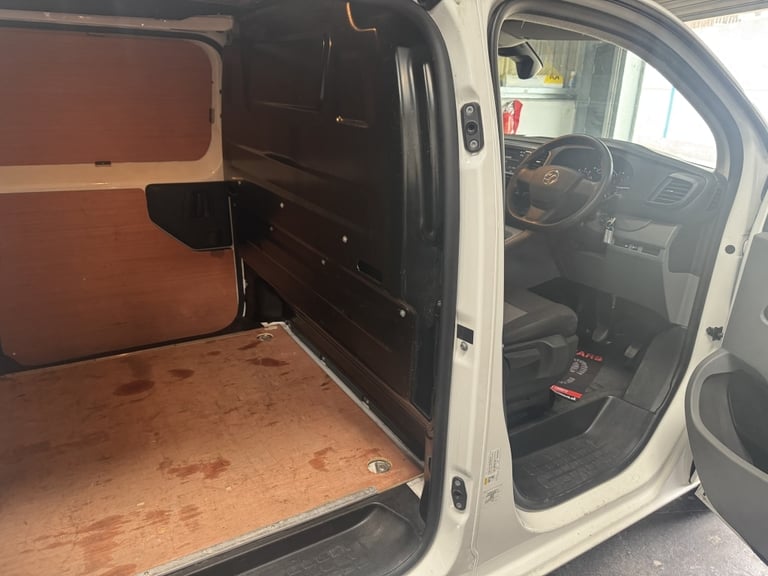 2022 Vauxhall Vivaro 1.5 L1H1 F2700 DYNAMIC S/S Manual Panel Van Diesel Manual