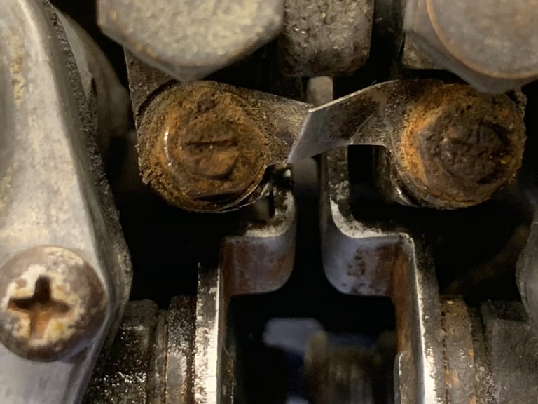 2 Sets of Keihin Carburettors 627B