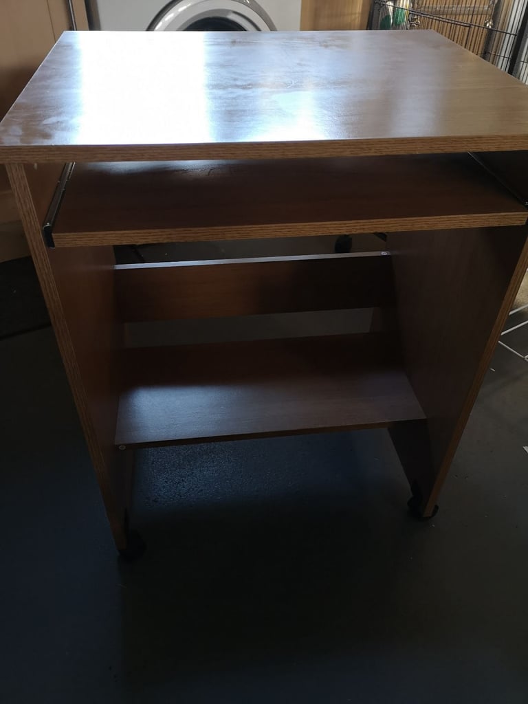 Pine computer desk