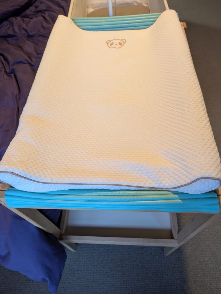 Changing table (IKEA)