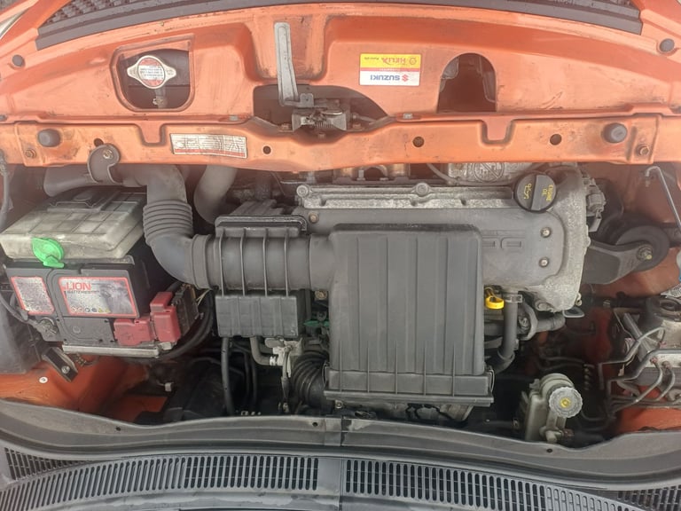 Suzuki swift 1.3 GL very low miles service history outstanding throught