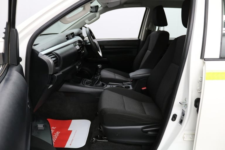 2022 Toyota Hilux 2.4 D-4D Active Pickup Double Cab 4WD 150 BHP Euro 6 ULEZ Free PICKUP Diesel Ma...