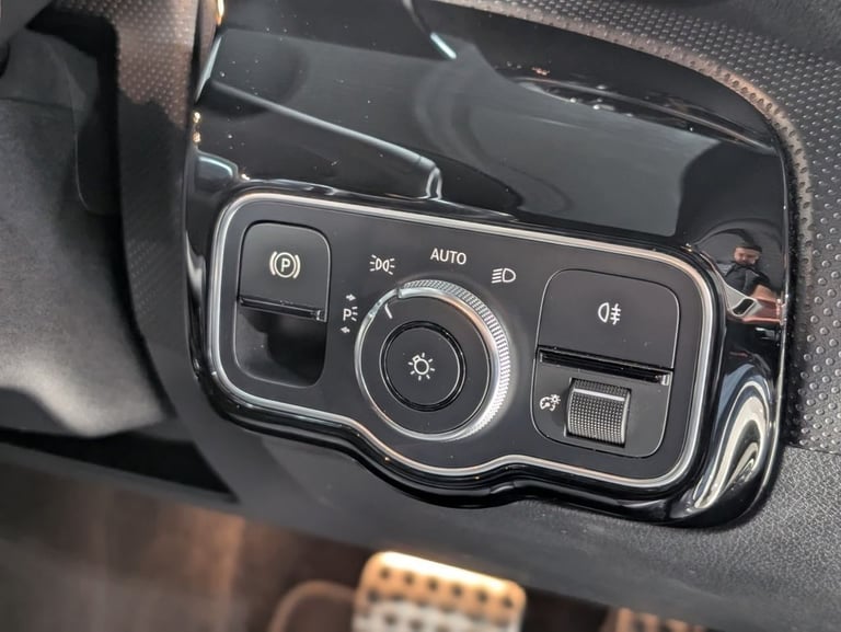 2019 Mercedes-Benz A-Class A180d AMG Line Executive 4dr Auto SALOON DIESEL Automatic